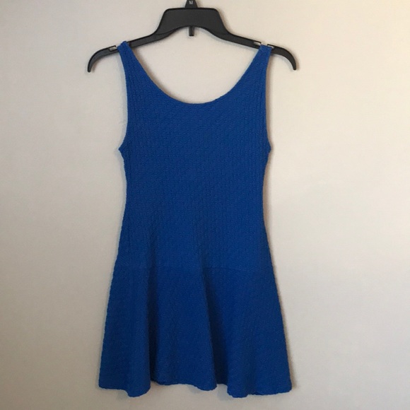 Blue dress - Picture 1 of 3